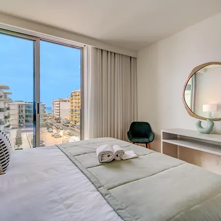 Cond Bayline - Safia - Pool - - - Gym - By Bedzy Apartament