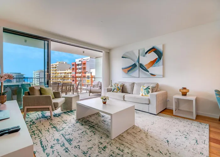 Cond Bayline - Safia - Pool - - - Gym - By Bedzy *