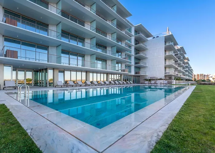 Cond Bayline - Safia - Pool - - - Gym - By Bedzy *